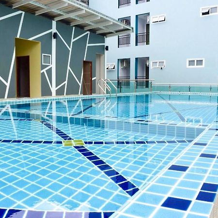 Morakot Twin Chumphon Hotel Bagian luar foto