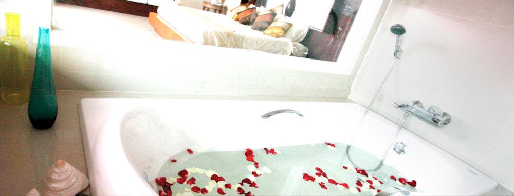 Morakot Twin Chumphon Hotel Bagian luar foto